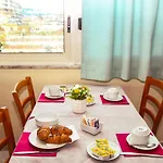 Garden מלון נאפולי