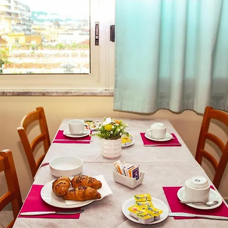 Garden فندق نابولي