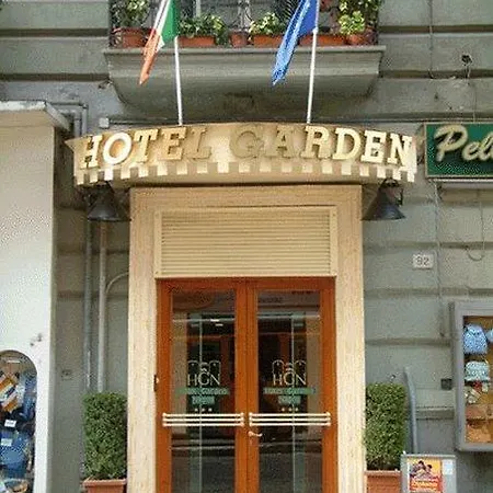 Garden 3* نابولي