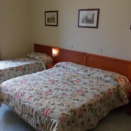 Garden 3* Napels