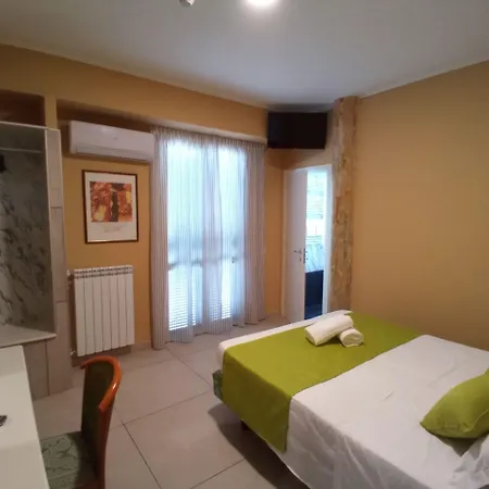 Garden Hotell 3*