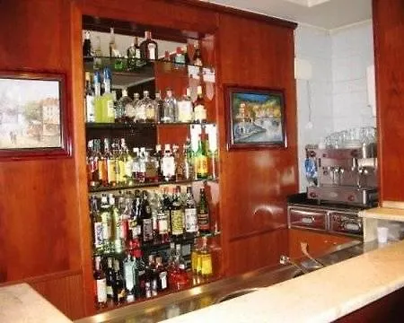 Garden Hotel Neapol