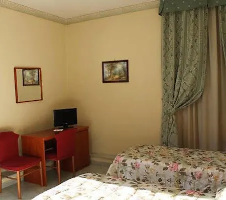 Garden 3* Neapol