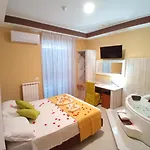 Garden Hotel